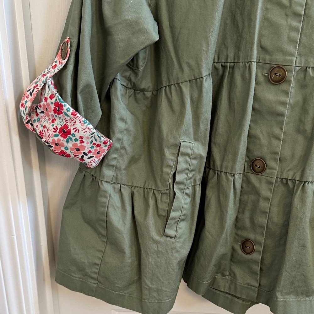 MATILDA JANE Wilderness Rain
Jacket / Floral Lining - Picture 7 of 14